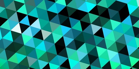 緑　キラキラした三角タイル　パターン背景