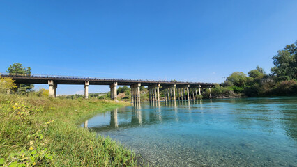 Obraz premium Reinforced concrete road bridge over Seyhan River in Cicekli Village, Adana
