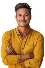 Obraz premium A smiling man with a confident stance showcasing casual style in a minimalist setting