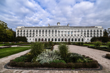 the palace in the park