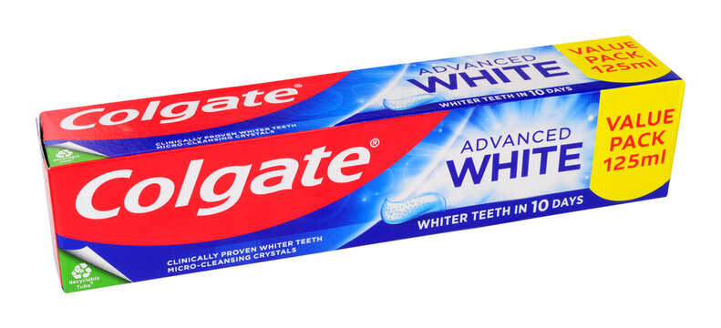 Colgate advanced white toothpaste in a 125ml value pack