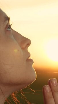 girl praying god looking sky, pleading peace freedom, hair wind sunset, praying sins togetherness, girl bible relaxation, grateful person asking for faith, faith god outdoors, believer person outdoors