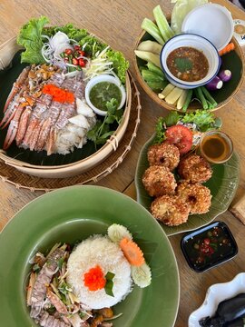fushion thai food and sea food