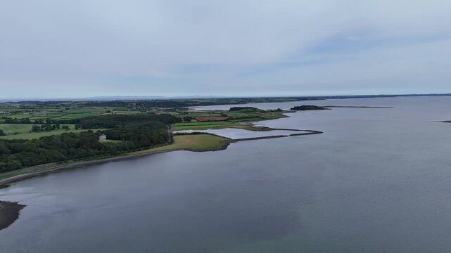 manoir sur le lac de Strangford en Irlande du Nord pr&egrave;s de Belfast