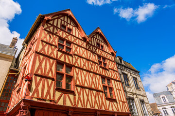 Maisons à colombages dans les rues d'Auxerre
