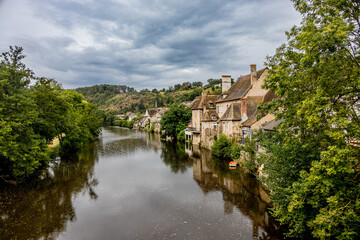 Le village touristique de Hérisson dans l'Allier