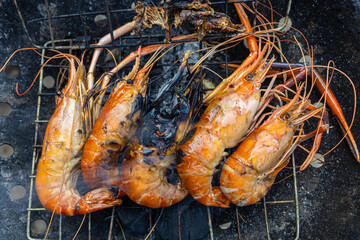 Giant river prawn shrimp grilled on fire