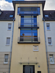 Schutzgitter vor dem Fenster Balkon