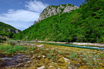 Neretva (Fluss) in der Herzegowina - Bosnien und Herzegowina // Neretva (river) in Herzegovina -...