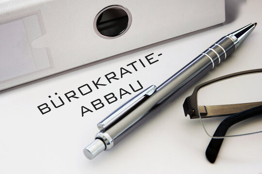 BÜROKRATIE-ABBAU #0121096