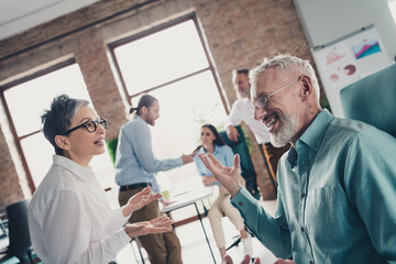 Obraz premium Photo of coworking project teamwork people talking communicate work together conference meeting successful nice light office