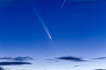 Comet Tsuchinshan-ATLAS in the night sky