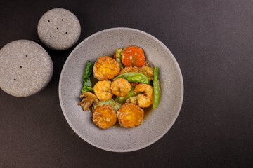 Sapo Tahu Udang is Chinese Food, Made From Egg Tofu, Vegetables and Shrimp. 