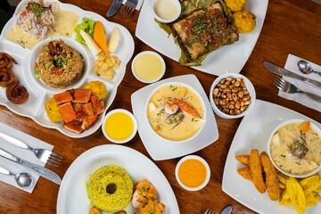 Bodegón de platos típicos, Leche de Tigre, patarashca de pescado, pique regional