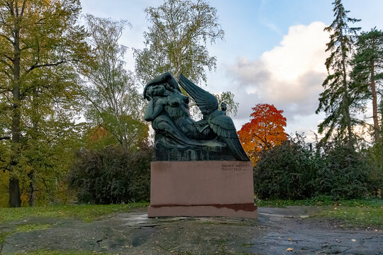 The Ilmatar ja sotka sculpture in Sibelius Park, Helsinki, Finland