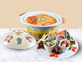 local cook live fresh catfish seafood fish chicken pork meat with spicy red dry chili curry sauce and vegetable rice asian Chinese banquet halal seafood steamboat cafe restaurant menu set combo crop