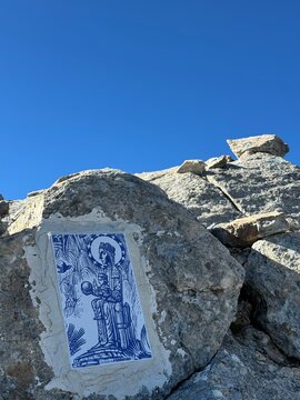 Pico Vallibierna 3067 msnm en los Pirineos con su Moreneta 