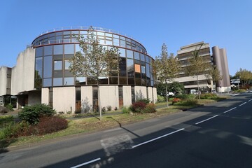 La mairie, vue de l'extérieur, ville de Cholet, département du Maine et Loire, France