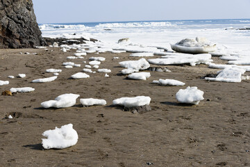 網走の海岸に接岸する流氷 © 望 土岐