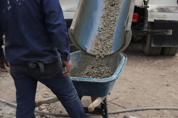 construction with reinforced concrete, laboratory sampling and quality of materials