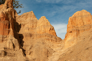 Fototapeta premium A photo capturing the fascinating natural phenomenon of sand pyramids.