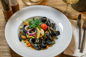 mussels in white wine sauce