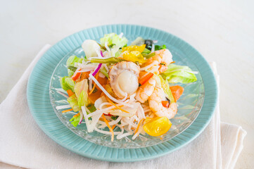 シーフードサラダ