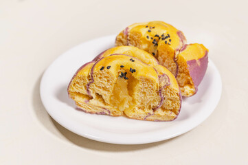 さつまいもパン