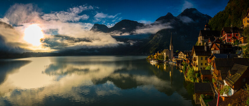 Fototapeta Hallstatt, wschód słońca, Górna Austria. 