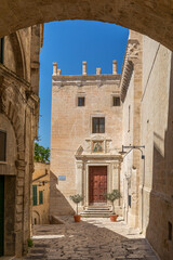 Magnifique Palais au détour d'une ruelle du Sasso Barisano, à Matera, Italie