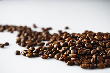 Roasted Coffee Beans with Rich Aroma and Caffeine for Fresh Espresso and Cappuccino