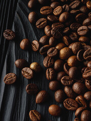 Roasted Coffee Beans with Rich Aroma and Caffeine for Fresh Espresso and Cappuccino