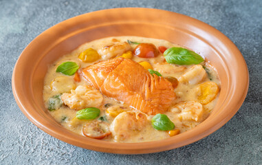 Coconut prawn salmon