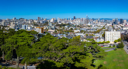 Obraz premium Aerial View of San Francisco Skyline with Salesforce Tower