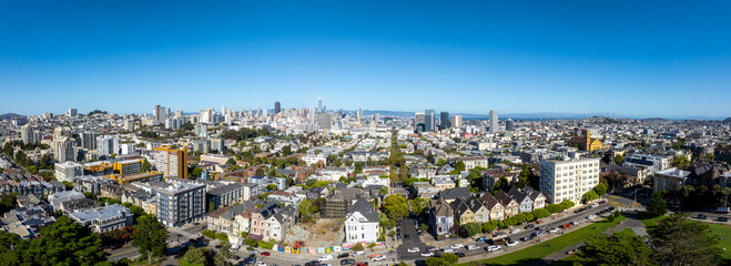 Obraz premium Aerial View of San Francisco Skyline with Transamerica Pyramid