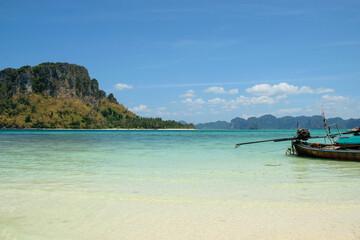 Paradisiacal Views of the beach at Poda Island, Koh Phi Phi Islands.