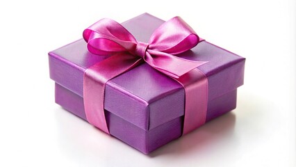 Obraz premium Isolated small purple present box with a pink bow on white background