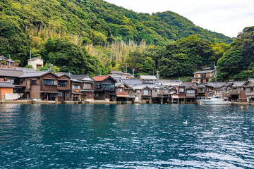 Naklejka premium 伊根の舟屋 