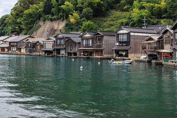 Fototapeta premium 伊根の舟屋 