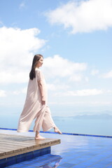 びわこテラス　女性　後ろ姿　観光　景色　アクティビティ