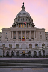 Fototapeta premium Alcune foto di Capitol Hill di giorno e di notte