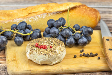 fromage de chèvre au poivre et baies roses