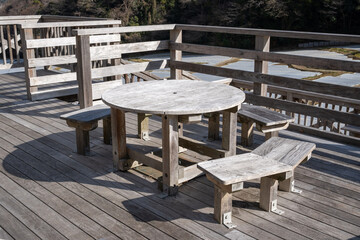 アウトドアの休息　外気と自然を感じてのひと時