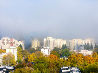 Warszawa, mglisty poranek w mieście © hunter76