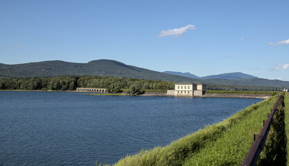 dividing weir building on bridge across ashokan reservoir hudson valley new york upstate (drinking...