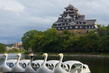 岡山城　月見橋の昼下がり　風景
