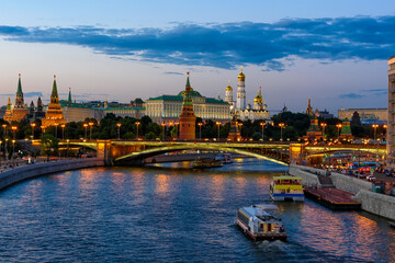 Obraz premium Moscow Kremlin, Kremlin Embankment and Moscow River at night in Moscow, Russia. Architecture and landmark of Moscow