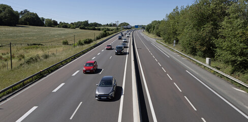 Bouchon au retour de vacances sur une autoroute	