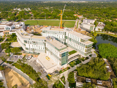 HEcht Residential Commons under construction University of Miami UM 2024