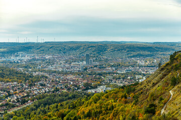 Eine farbenfrohe herbstliche Wanderung durch die wunderschöne Landschaft der Saale Horizontale bei Jena - Thüringen - Deutschland